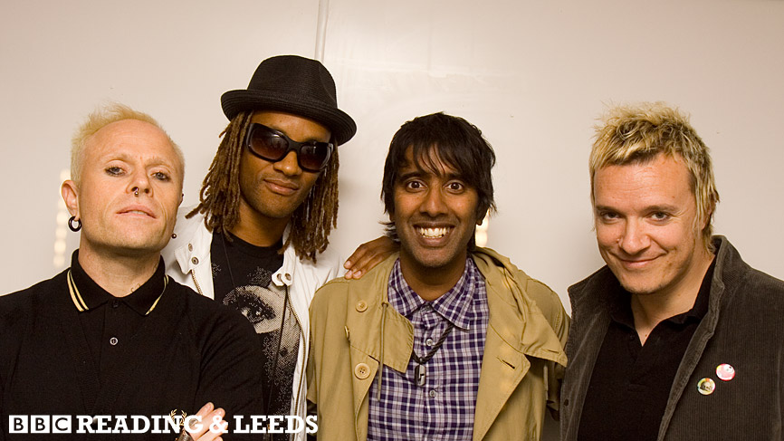 Nihal interviews the Prodigy before their amazing set on Saturday night